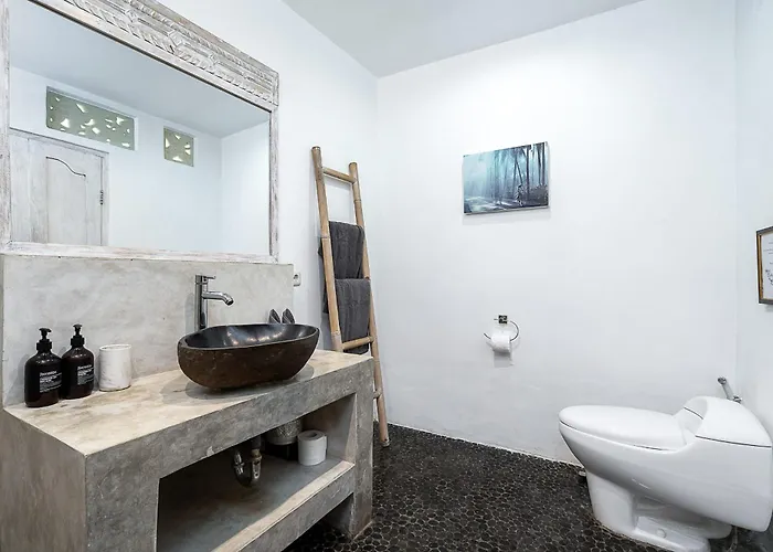 Aniri - - Walk To & Cafes Villa