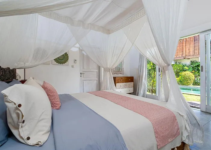 Villa Aniri - - Walk To & Cafes