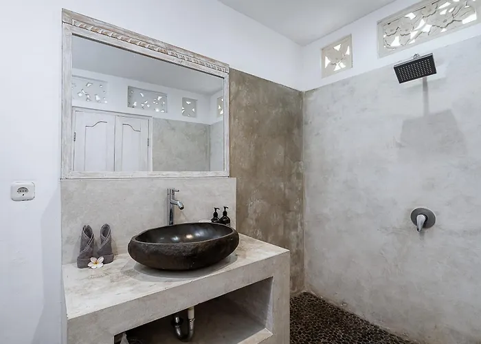 Aniri - - Walk To & Cafes Villa