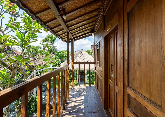 Villa Aniri - - Walk To & Cafes
