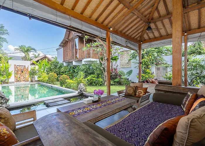 Villa Aniri - - Walk To & Cafes